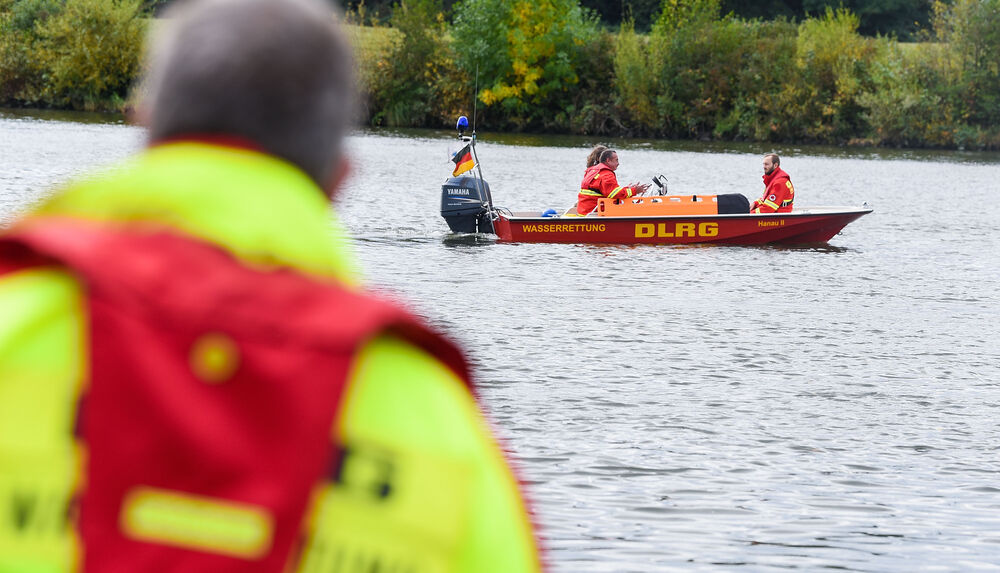 Nächster Gruselfund! Neues vom Serienkiller in Hamburg! - Taucher bergen weitere Tüten mit menschlichen Überresten