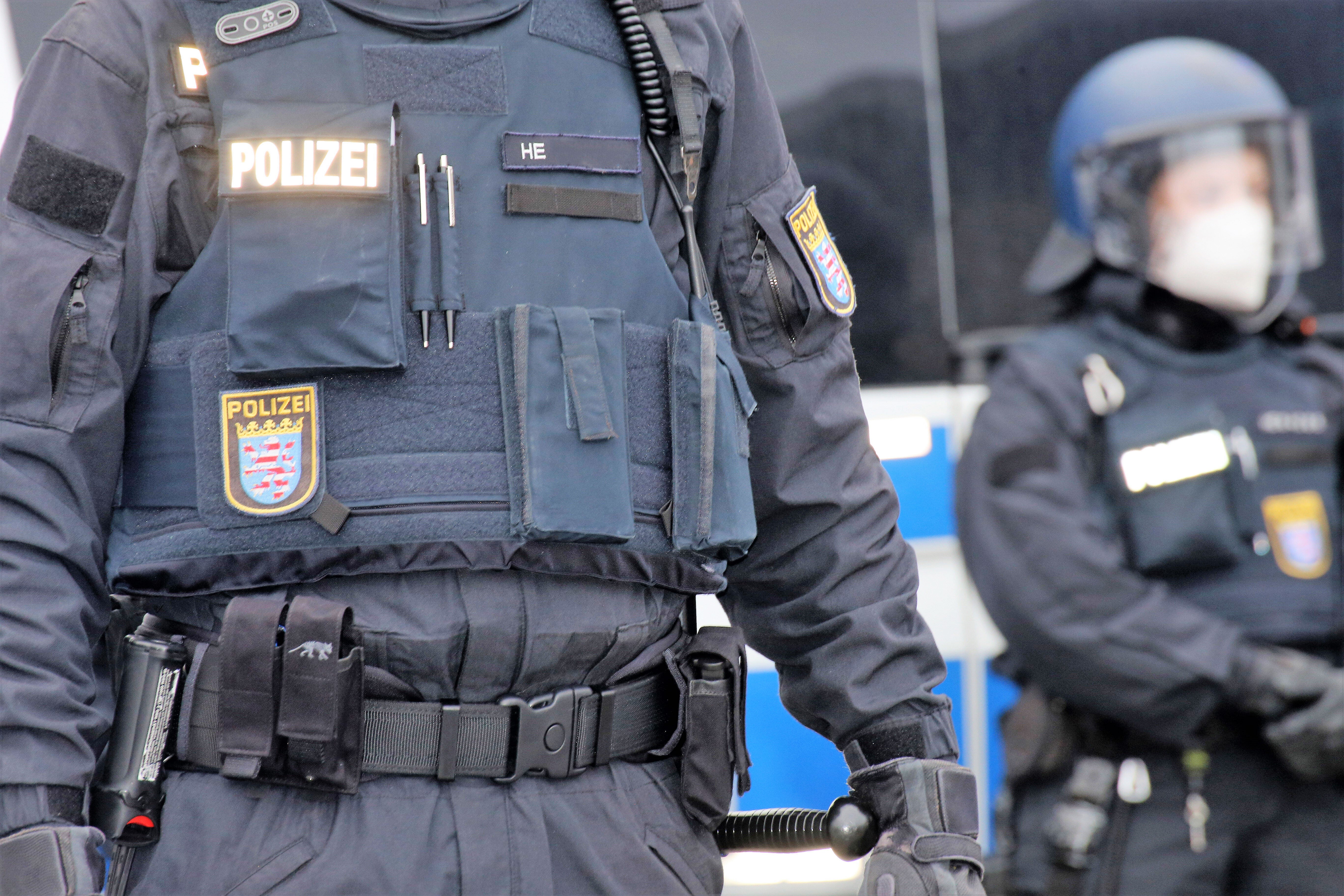 Deutscher Elitepolizist soll Kollegin zum Sex angeboten haben! Ermittlungen laufen!