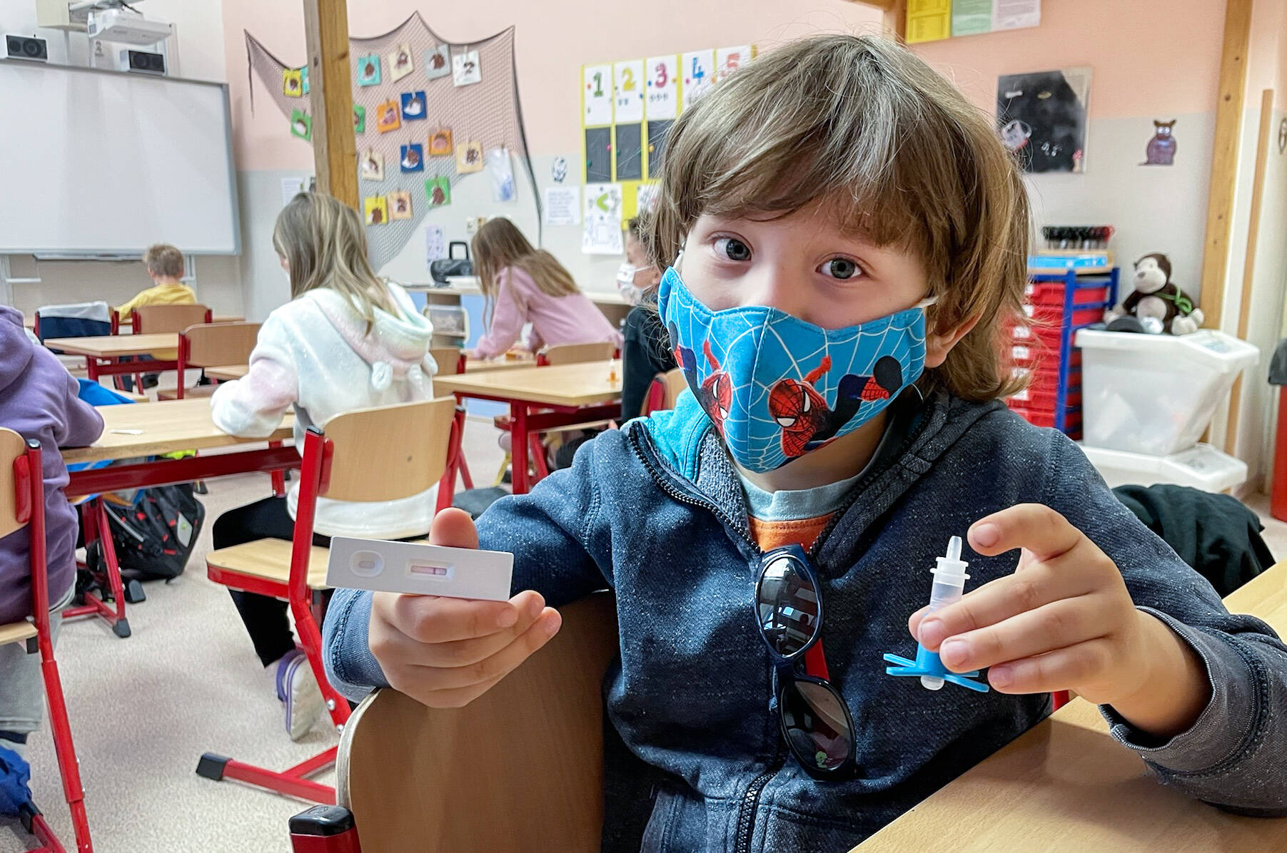 Alarmierender Trend in Schulen: Immer mehr Schulkinder tragen Windeln