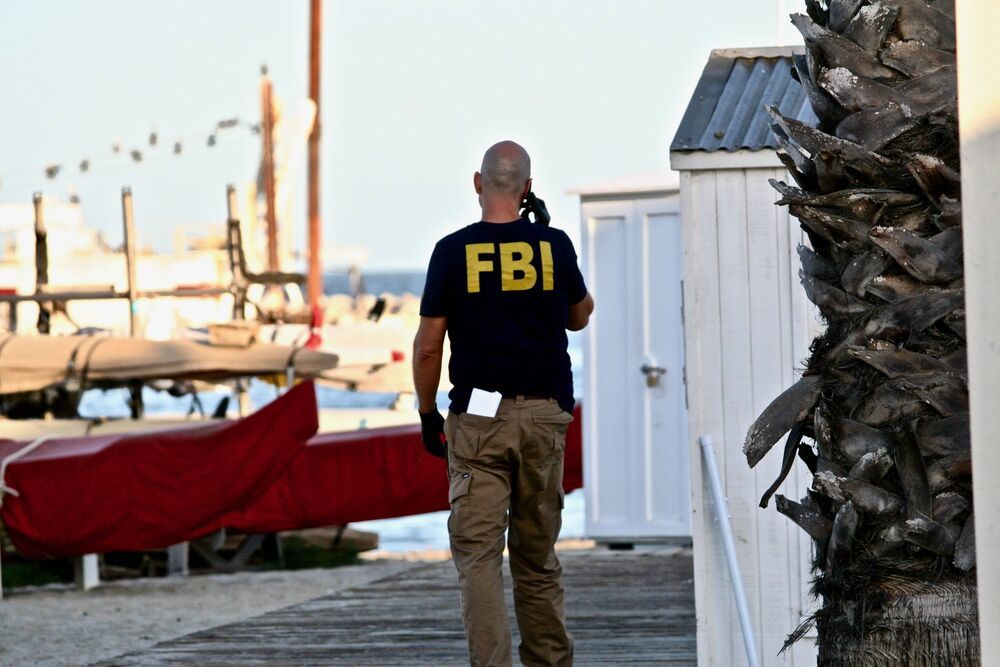 FBI-Agent hilft Oligarch! Festnahme - hat der FBI Mann für den Oligarchen Gegner ausspioniert?