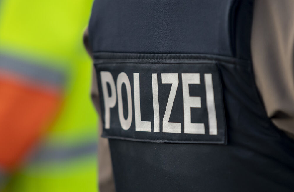 Auf Schulweg! 14-jährige Schülerin vergewaltigt - Polizei fahndet nach dem Täter