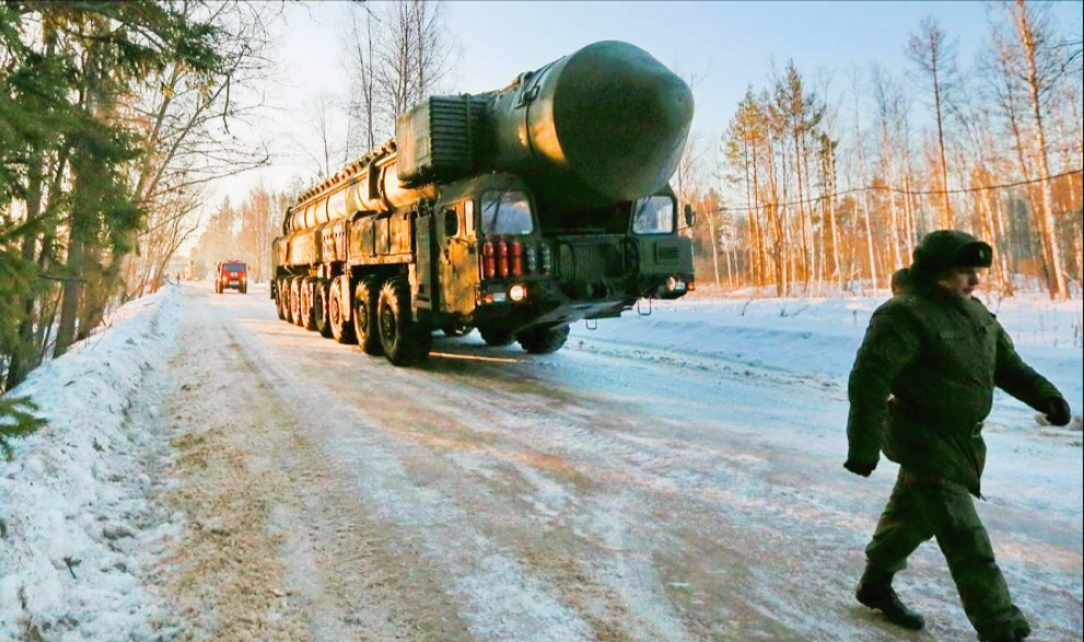 NATO-Alarm! Russland bringt größte Atom-Rakete in Stellung: 12-mal stärker als Hiroshima-Bombe! Europa in Gefahr?