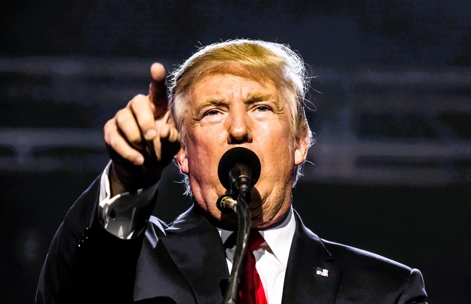 Pleite? Irres Video von Ex-Präsident Donald Trump -er bettelt um Geld und finanzielle Unterstützung!